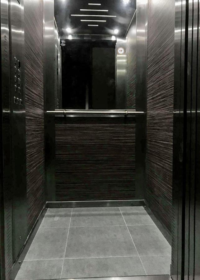 F11 Room 2, Private Room Two Single Beds Shared Bathroom In Shared Flat Мсида Екстериор снимка